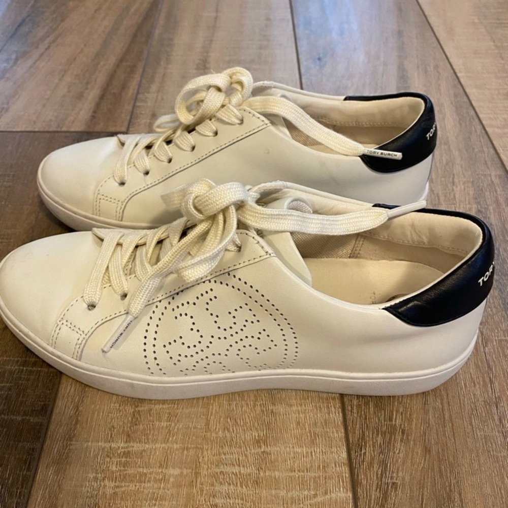 Tory Burch Leigh sneaker in women's size 6